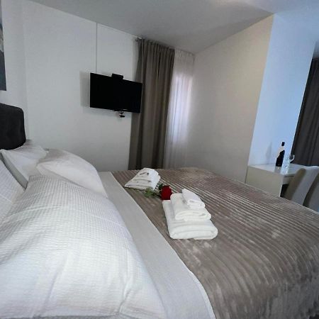 Rooms Marija Split Bagian luar foto