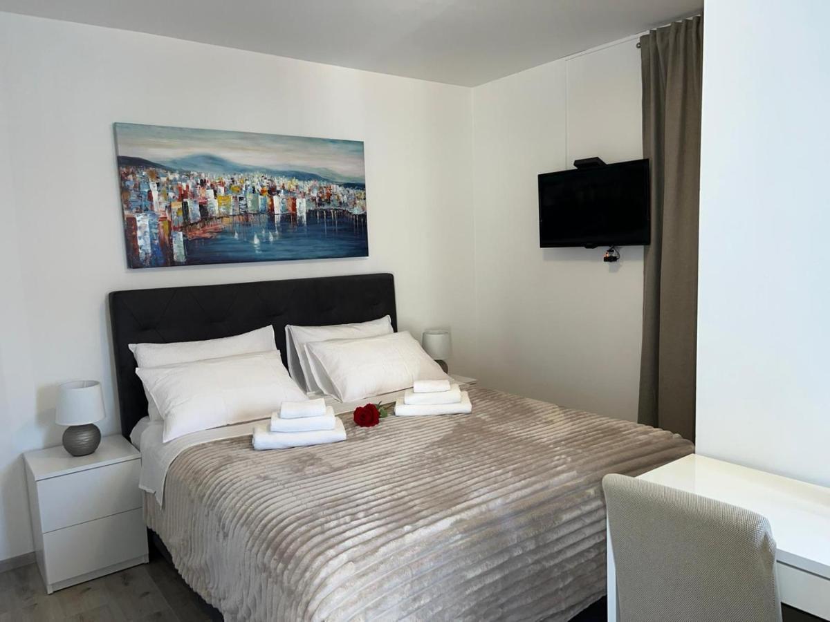 Rooms Marija Split Bagian luar foto