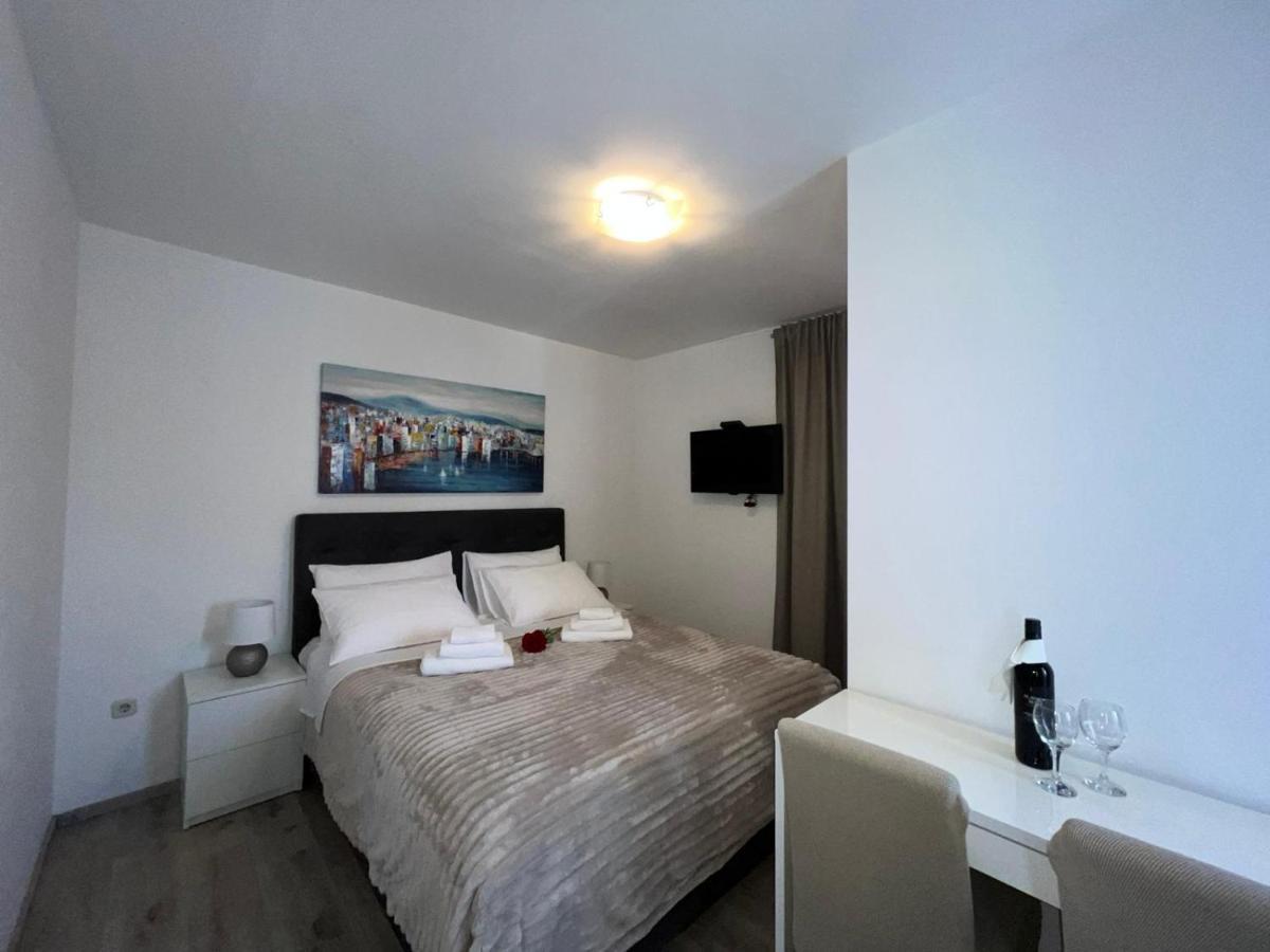Rooms Marija Split Bagian luar foto