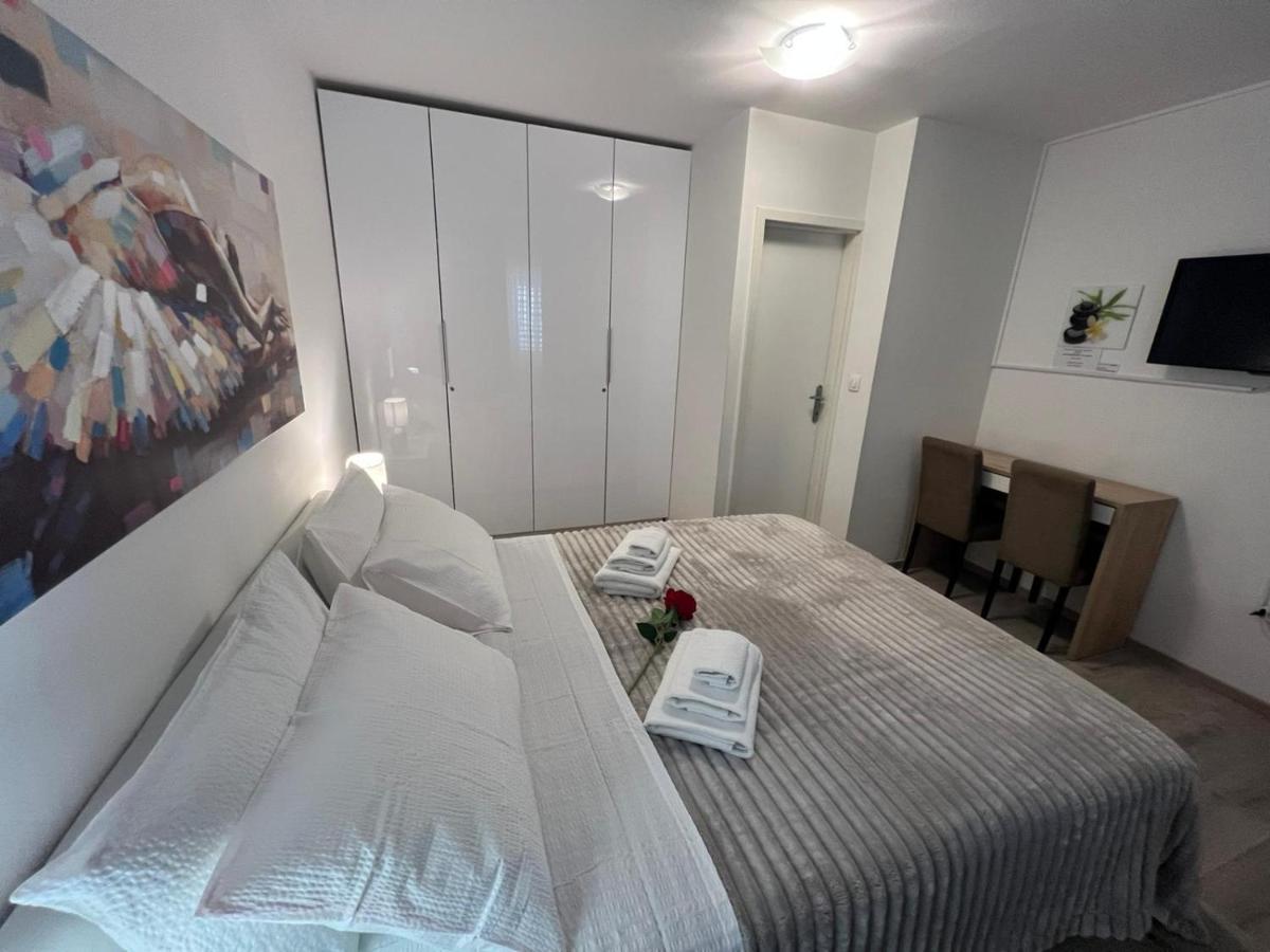 Rooms Marija Split Bagian luar foto